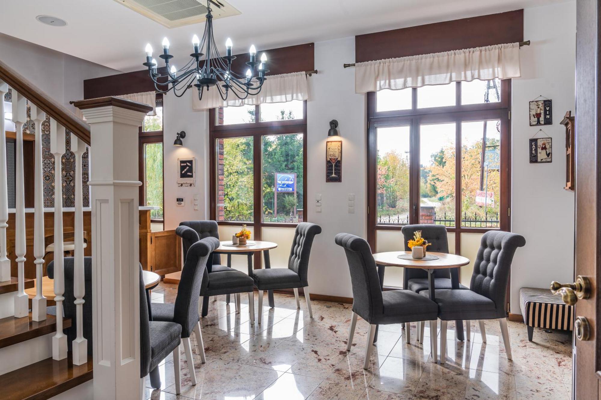 Biala Koszula Hotell Tleń Exteriör bild