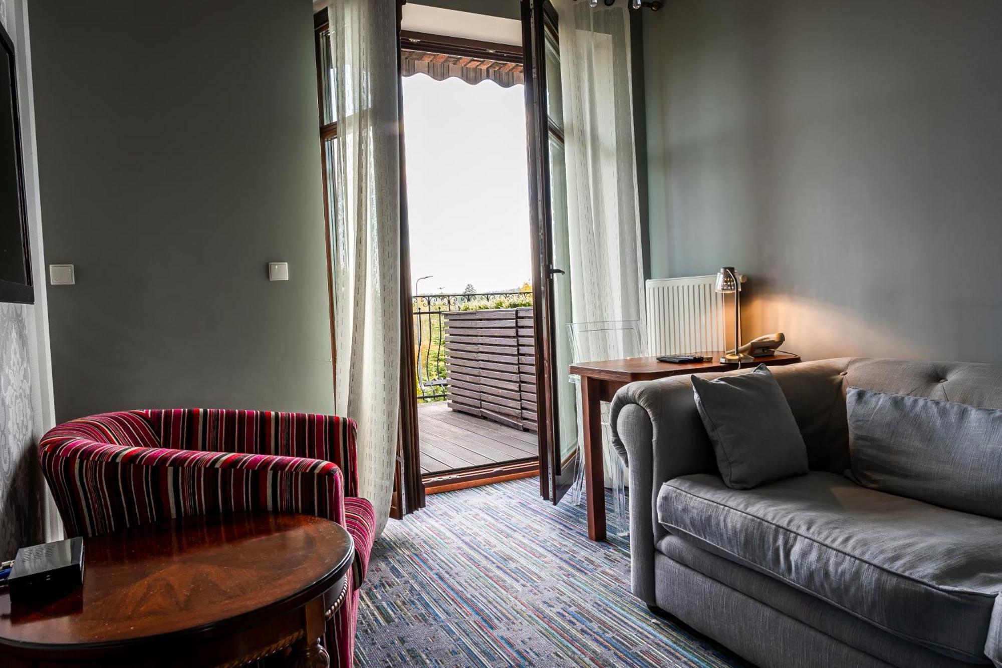 Biala Koszula Hotell Tleń Exteriör bild