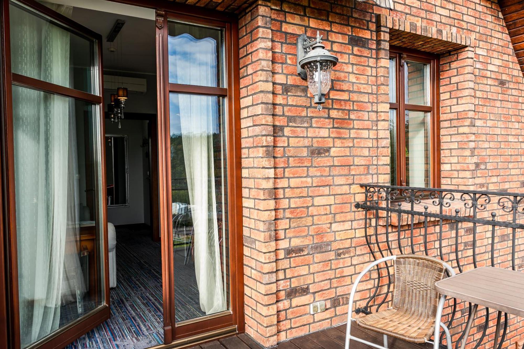 Biala Koszula Hotell Tleń Exteriör bild