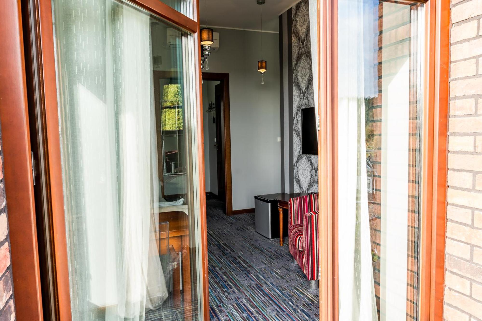 Biala Koszula Hotell Tleń Exteriör bild