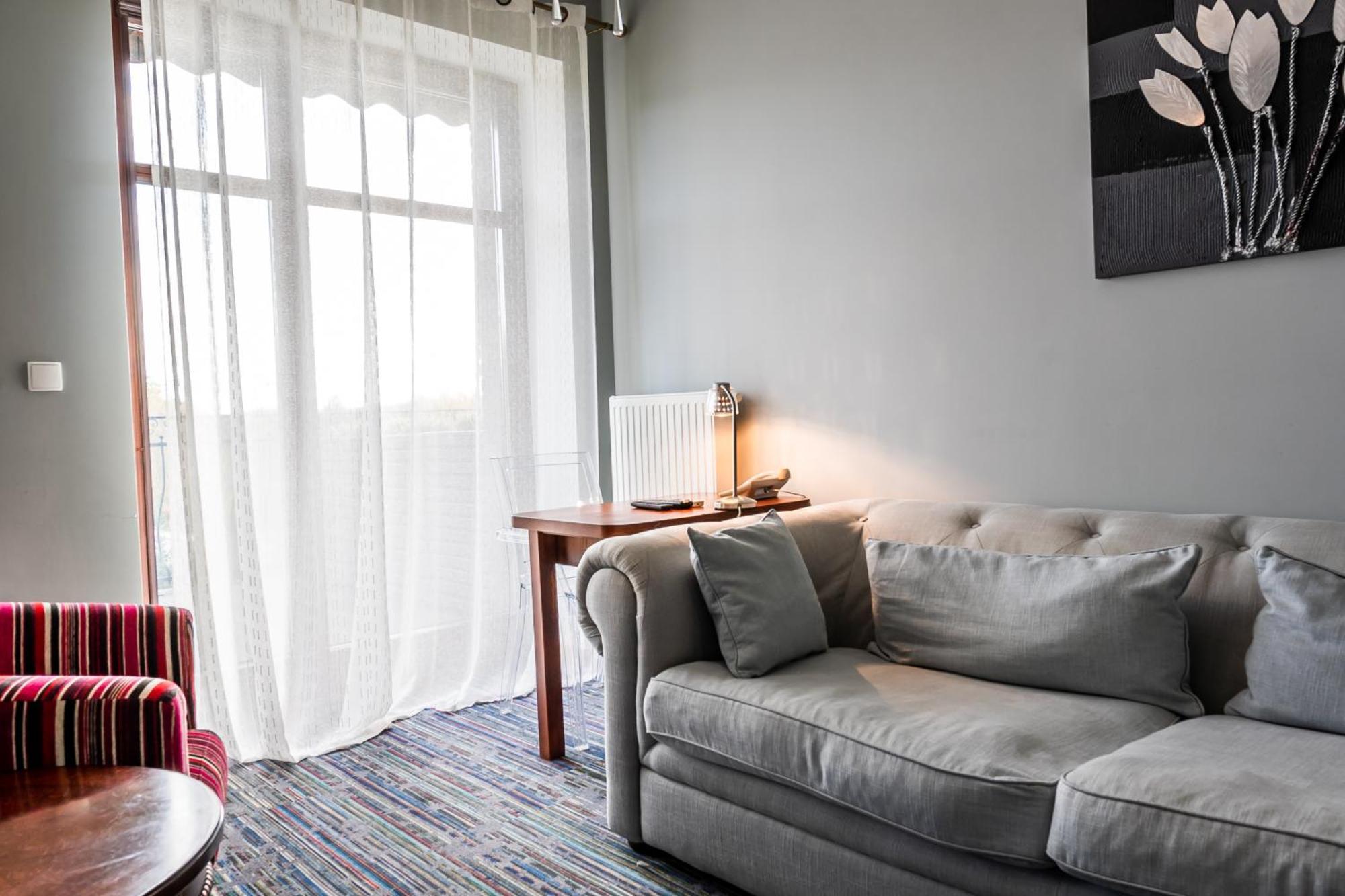Biala Koszula Hotell Tleń Exteriör bild