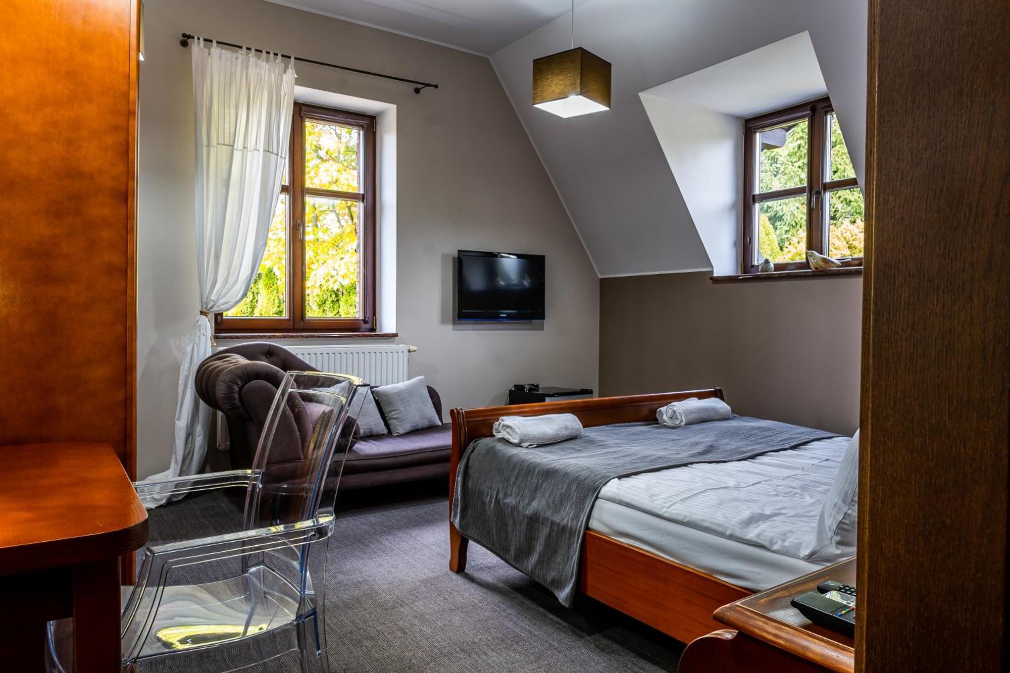 Biala Koszula Hotell Tleń Exteriör bild